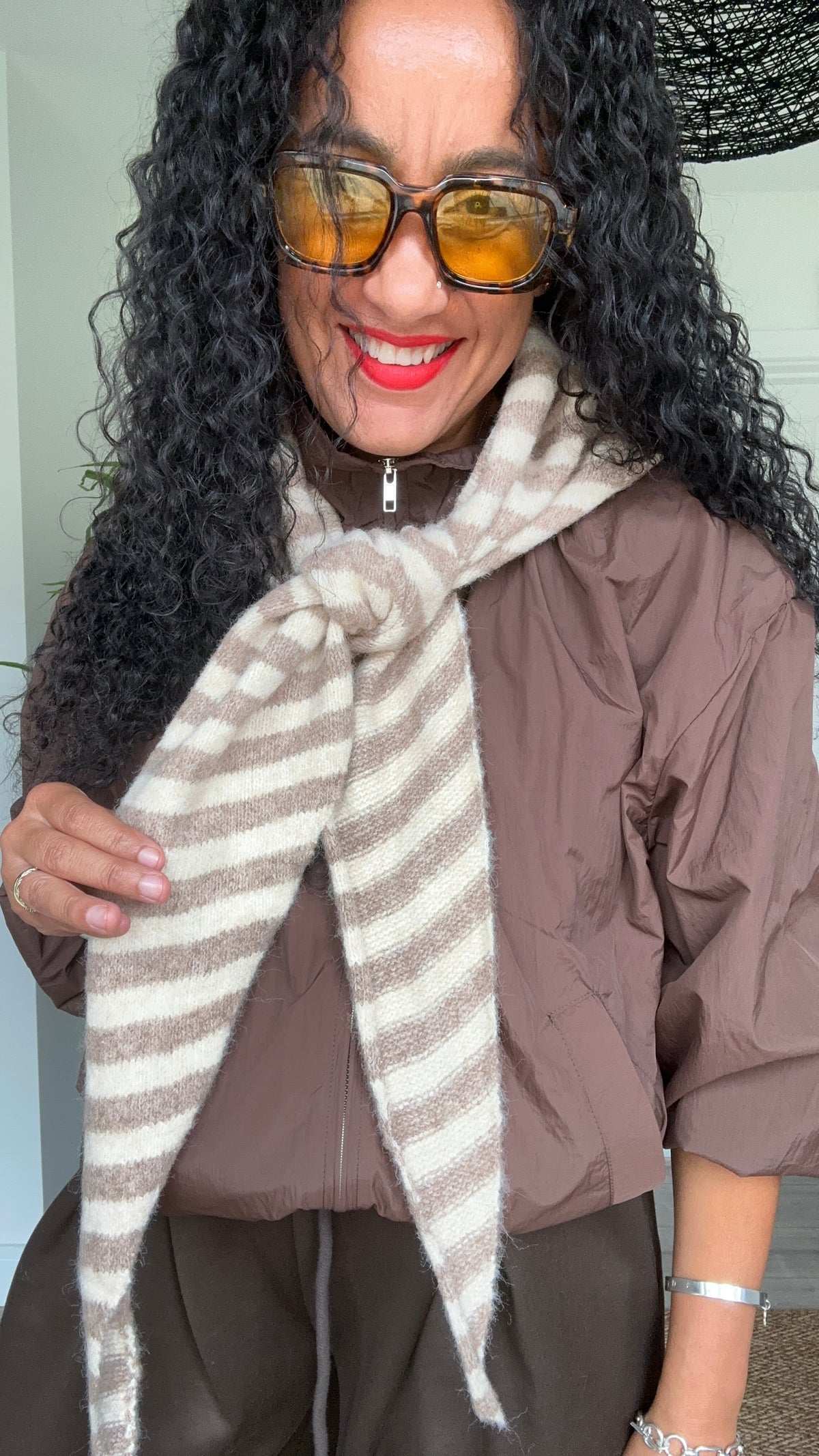 TRIANGLE STRIPE SCARF CREAM & TAUPE *New