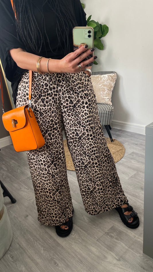 LEOPARD PRINT PALAZZO TROUSERS *New & Trending